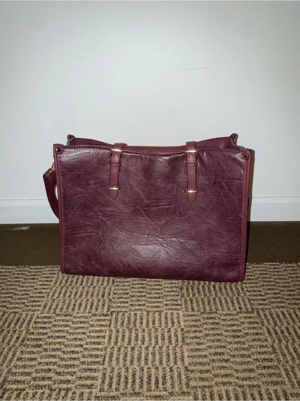Women’s Leather Tote Bag in Deep Wine